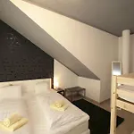 Mountain Rooms - Night Only - Self Check In