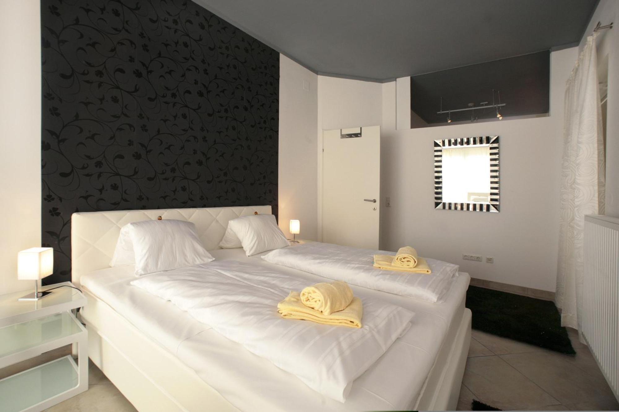Privatunterkunft Mountain - Night Only - Self Check In Zell am See